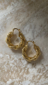 "Evangelista" Twist Gold Hoops