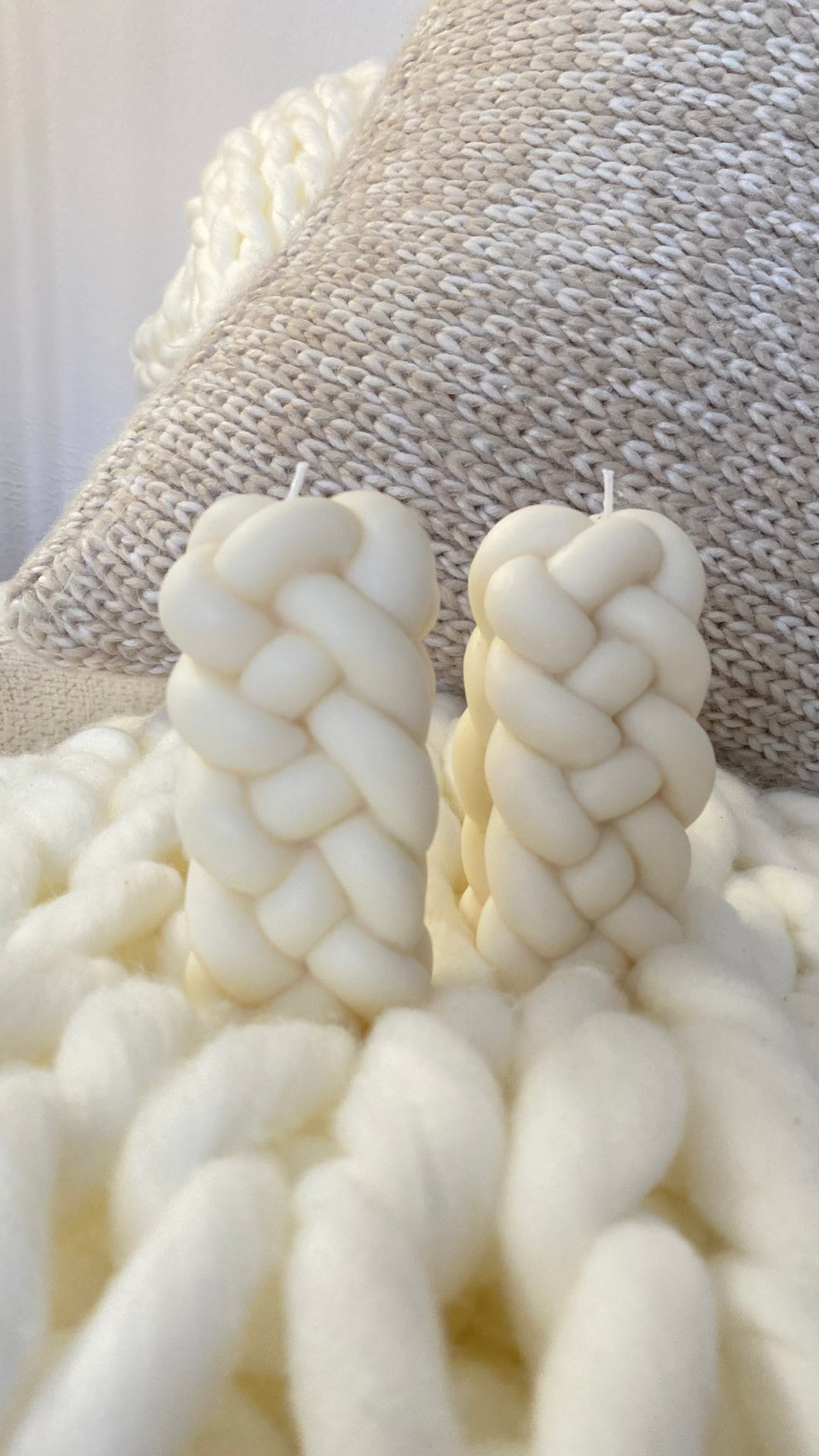 “Luxury Knits” The candle