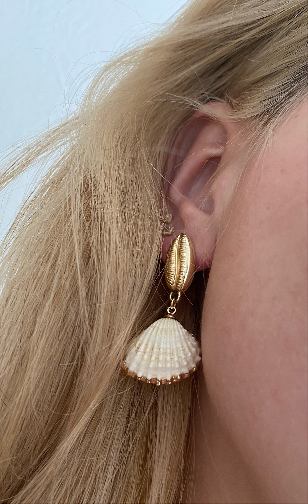 “Corazza” Shell Earrings