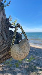 “Conch” Raffia Bag