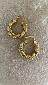 "Evangelista" Twist Gold Hoops